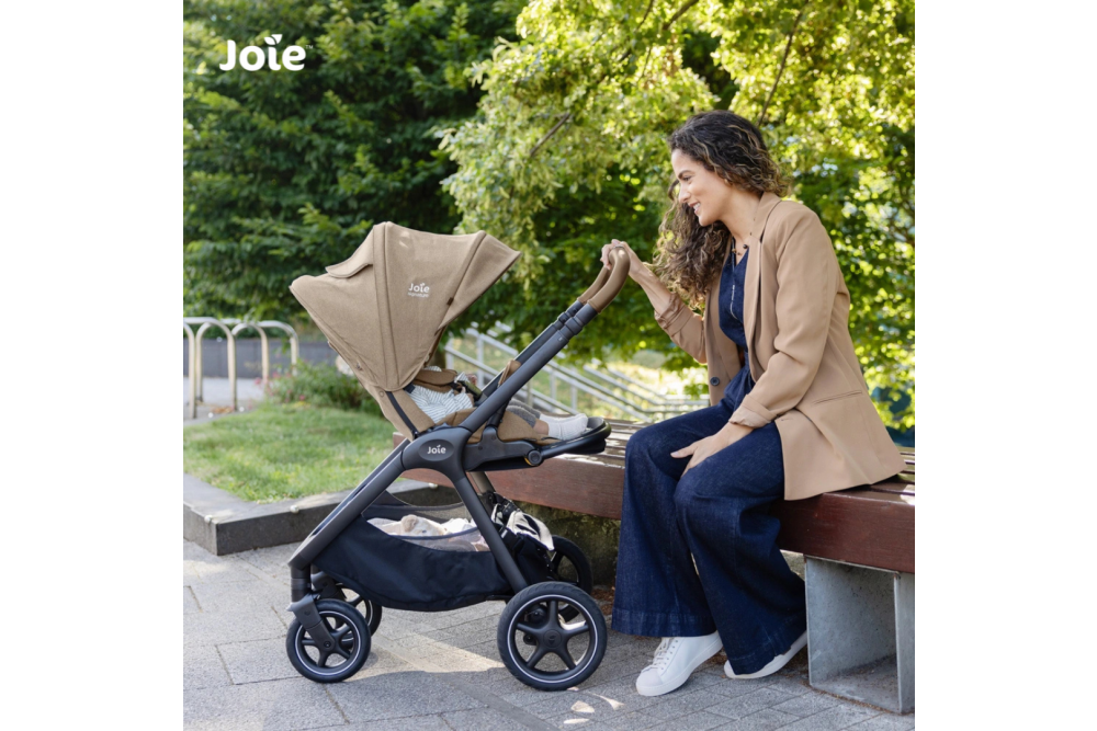 Joie Finiti 3-in-1 Maple – Sistemul complet pentru o calatorie eleganta si sigura, de la nastere la 22 kg