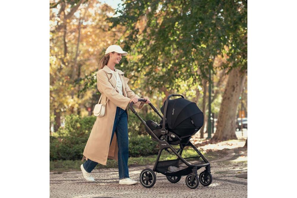 Caruciorul compact care nu face compromisuri: Nuna TRIV next
