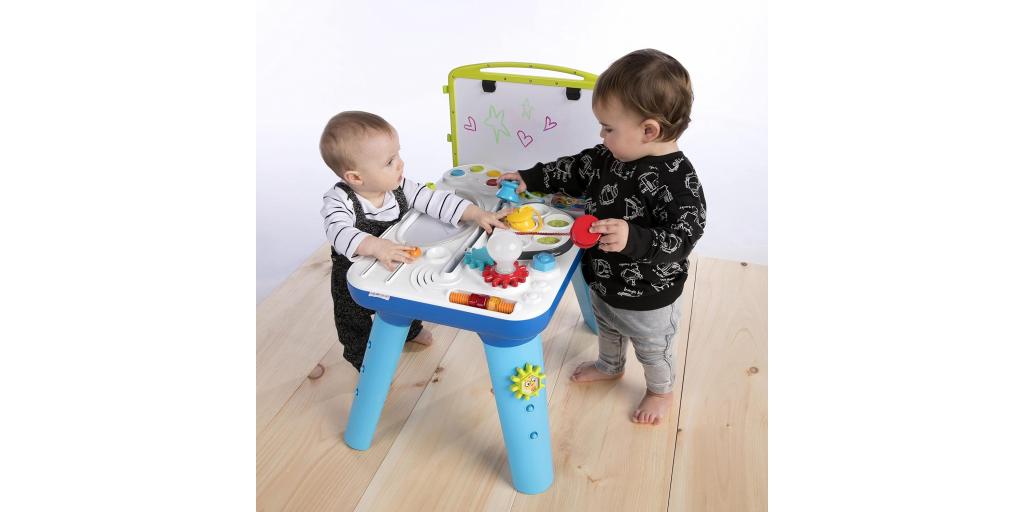 Inovatia in jucariile educative: masuta cu activitati Curiosity Table de la Baby Einstein