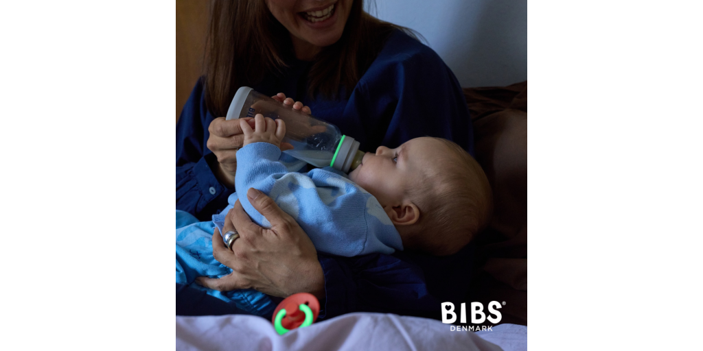 NOU: BIBS Vanilla Glow, biberonul pe care il gasesti mai usor in intuneric