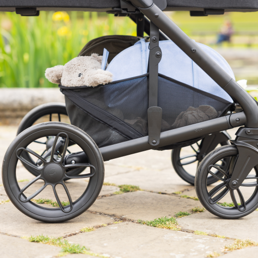 Joie - Carucior pentru copii multifunctional 3 in 1 Chrome 2 Raven  (Carucior Chrome 2 Raven + Landou Chrome Raven+ scoica i-Snug Raven)