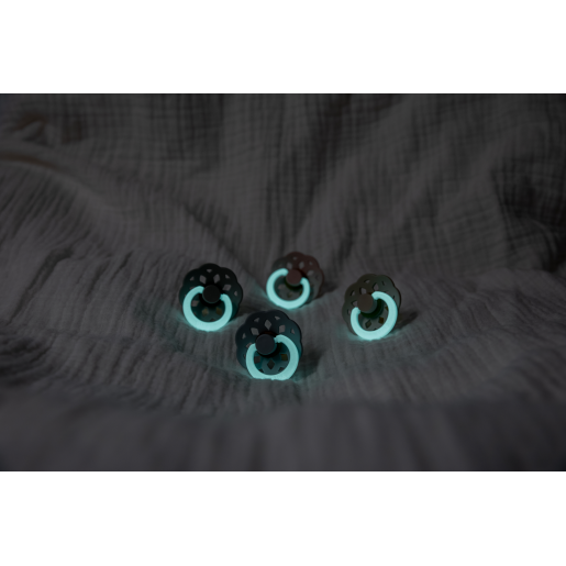 BIBS - Set 2 suzete fosforescente Colour Glow Latex, tetina rotunda, 0 luni +