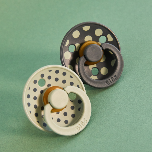 BIBS - Set 2 suzete Colour Studio Collection Polka Dots, tetina rotunda, 0 luni+