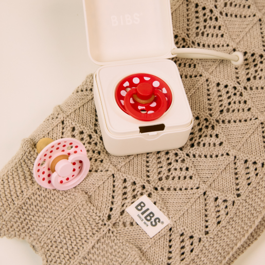BIBS - Set 2 suzete Colour Studio Collection Polka Dots, tetina rotunda, 6 luni+