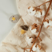 ONINO - Muselina multifunctionala din bumbac 100% organic, HUG.me, Creamy Vanilla, x1 bucata, 120 x 120 cm, certificata GOTS