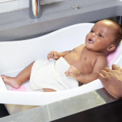 Ingenuity - Cadita Comfy Clean Deluxe Pink