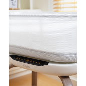 Graco - Patut co-sleeper Eluma Nest Luna cu leganare automata si sistem inteligent de detectare a plansului